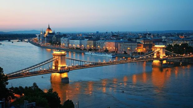 budapest-hungaria-sebagai-kota-tua-yang-memikat-wisatawan