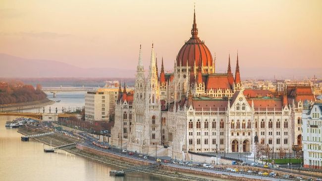 budapest-hungaria-sebagai-kota-tua-yang-memikat-wisatawan